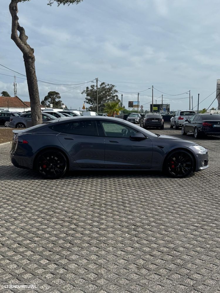 Tesla Model S Performance - 11