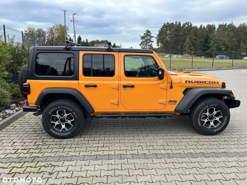 Jeep Wrangler - 4