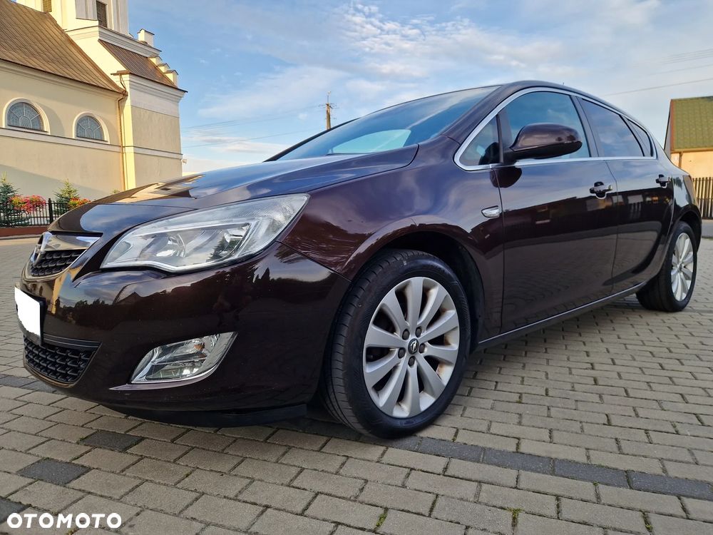 Opel Astra IV 1.4 T Cosmo S&S - 3
