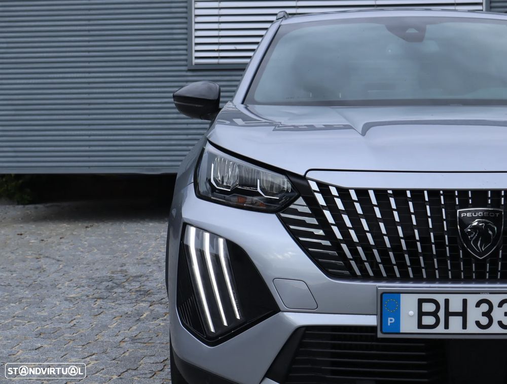 Peugeot 2008 1.2 PureTech Allure - 8