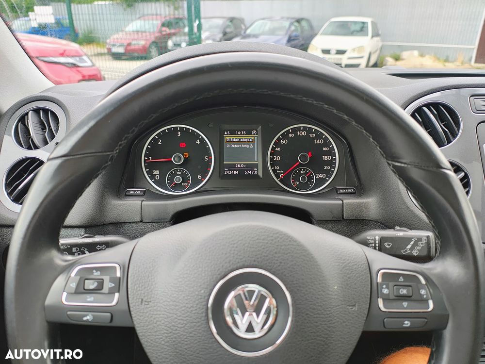 Volkswagen Tiguan 2.0 TDI DPF BlueMotion Technology Exclusive - 23