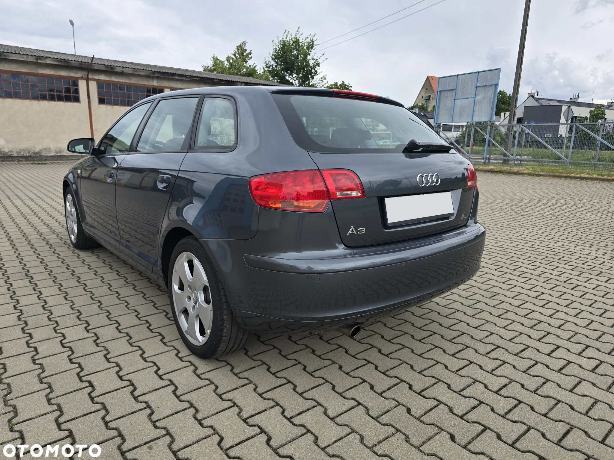 Audi A3 1.6 Sportback Attraction - 7