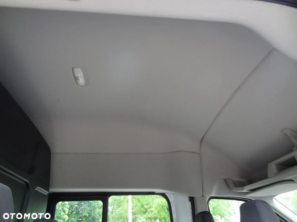 Ford Transit L4H3 Brygadówka 6 osób Jumbo - 19