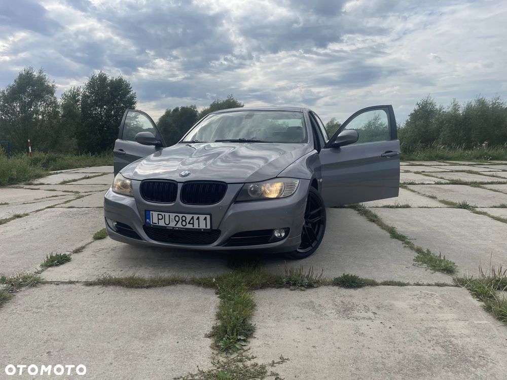 BMW Seria 3 318d - 1