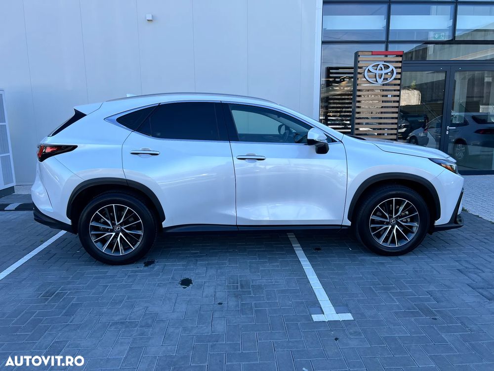 Lexus Seria NX - 4