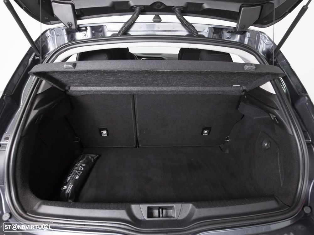 Renault Mégane 1.5 Blue dCi Limited - 11