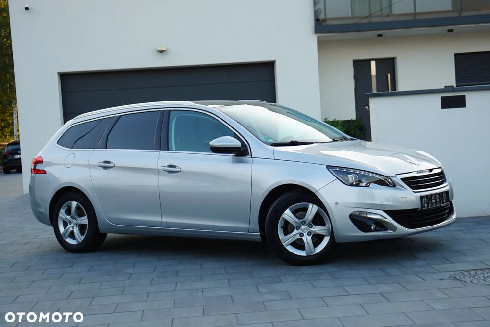 Peugeot 308 BlueHDi FAP 120 EAT6 Stop & Start Allure - 4