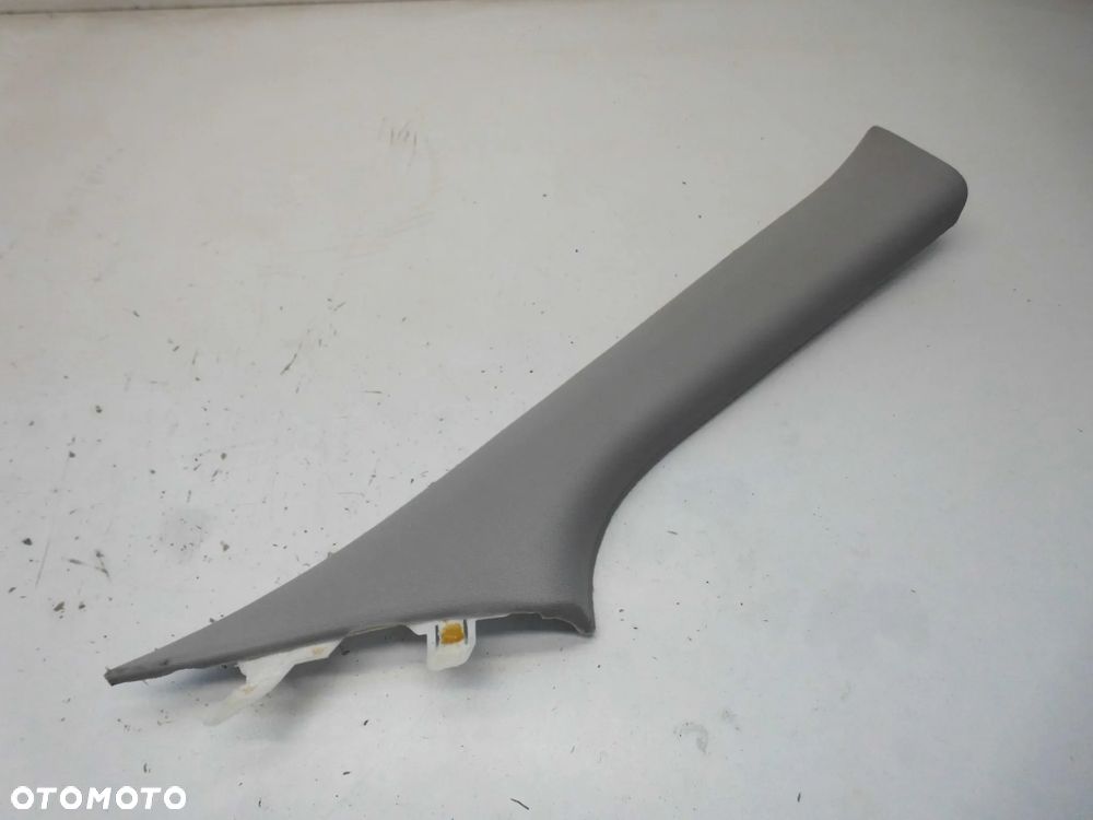 OSŁONA SŁUPKA HYUNDAI I40 PRAWA PRZEDNIA ORYGINAŁ