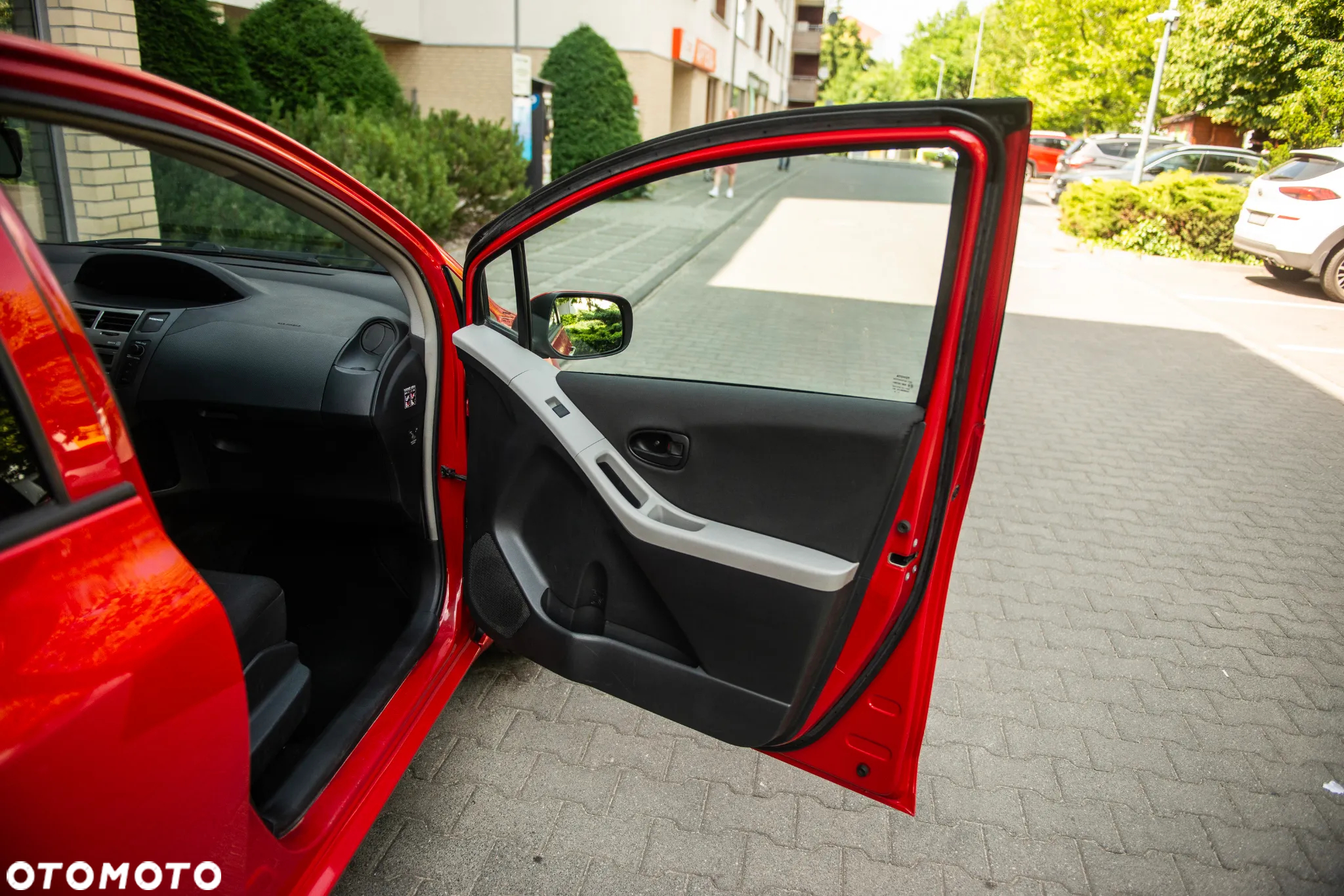 Toyota Yaris 1.33 VVT-i Executive - 23