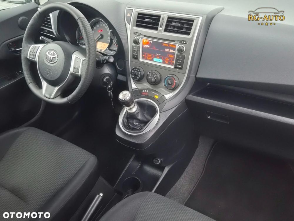 Toyota Verso S - 22