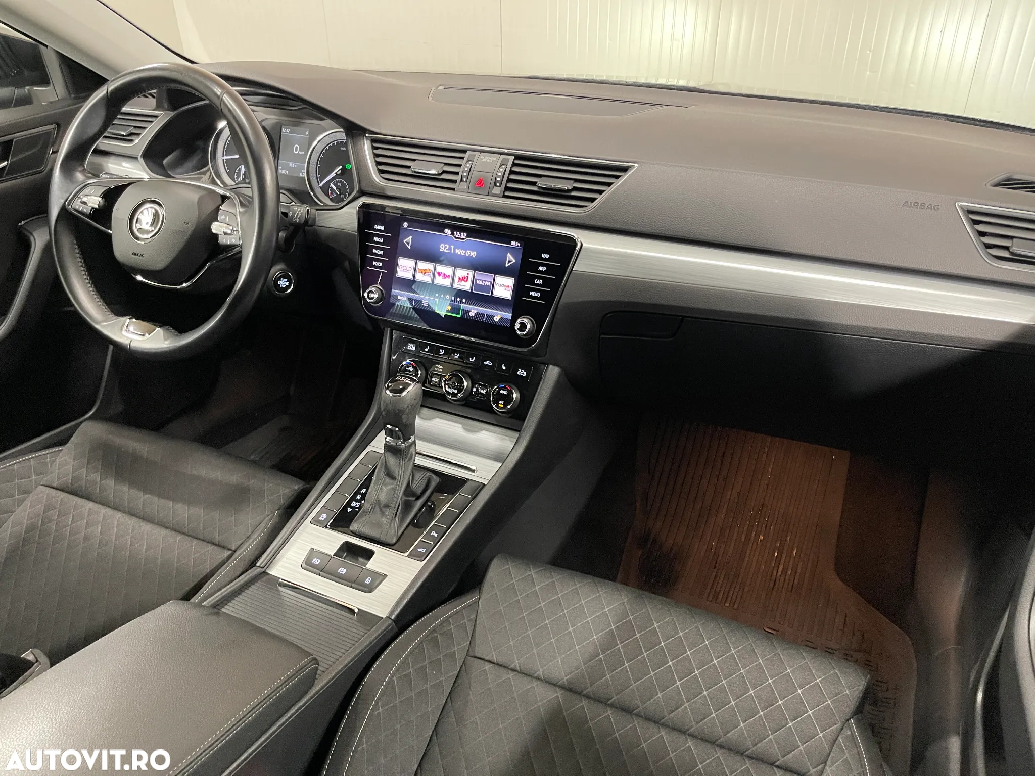 Skoda Superb 1.5 TSI DSG Ambition - 8