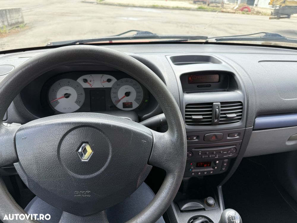 Renault Symbol - 7