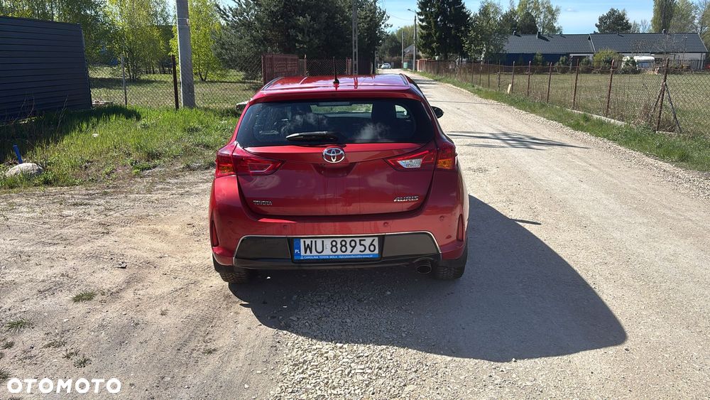 Toyota Auris 1.6 Dynamic MS - 6