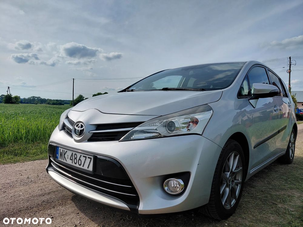 Toyota Verso 2.0 D-4D Premium - 3