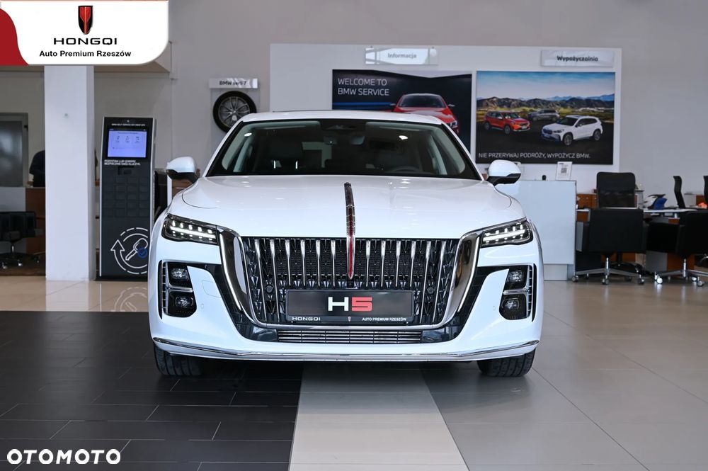 Hongqi H5 - 3