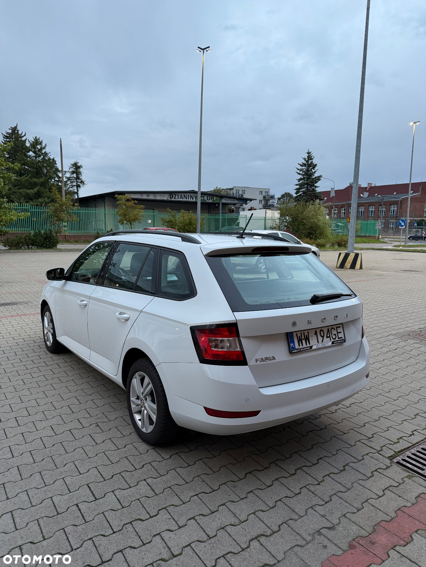 Skoda Fabia 1.0 TSI Ambition Plus - 4