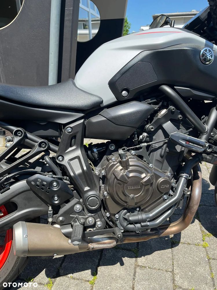 Yamaha MT - 9