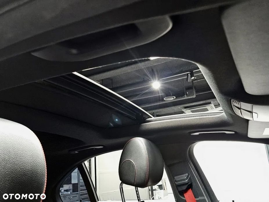 Mercedes-Benz Klasa C 450 AMG 4Matic 7G-TRONIC - 12