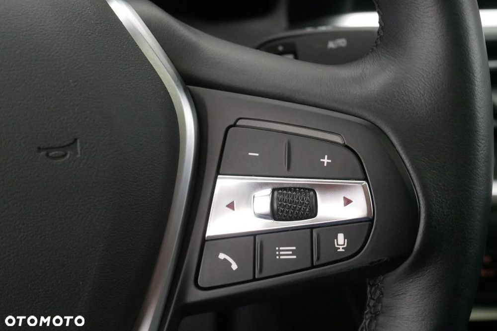 BMW Seria 3 - 29