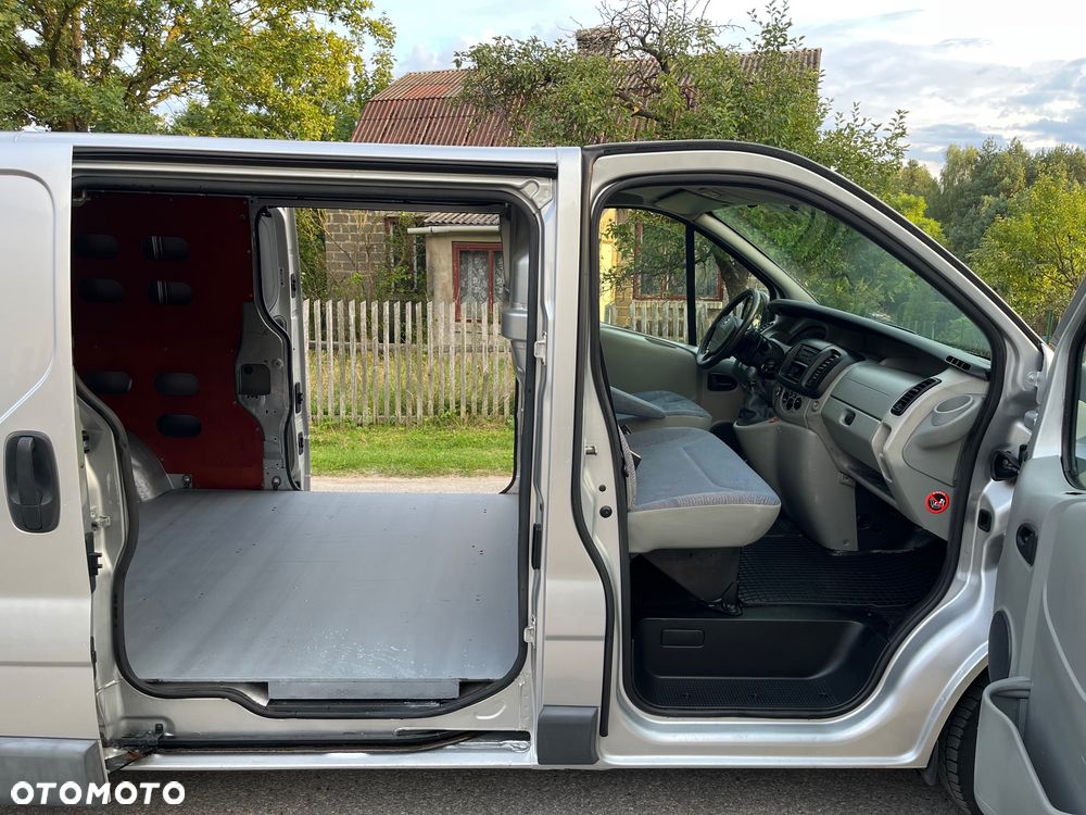 Renault TRAFIC - 6