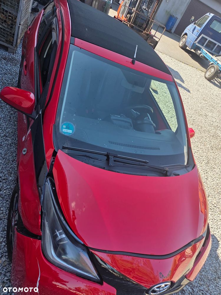 Toyota Aygo x-clusiv - 5