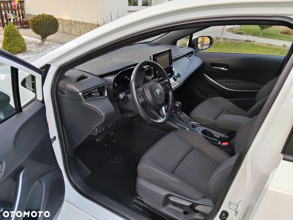 Toyota Corolla 1.8 Business Edition - 25