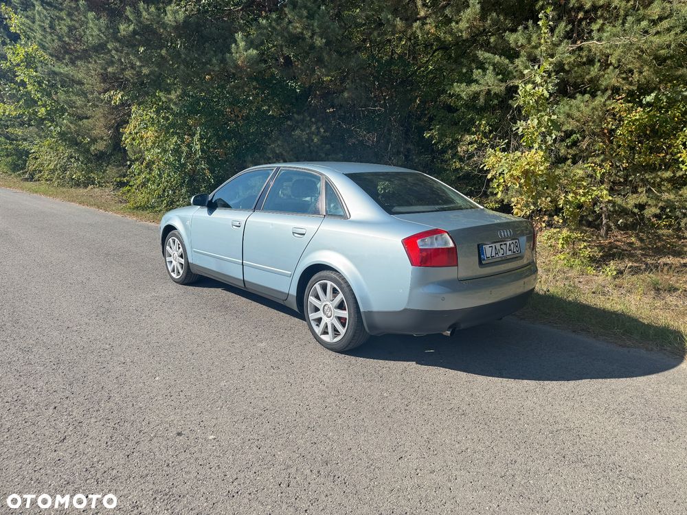 Audi A4 Limousine 2001 photo 3