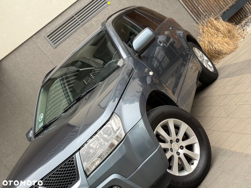 Suzuki Grand Vitara - 24