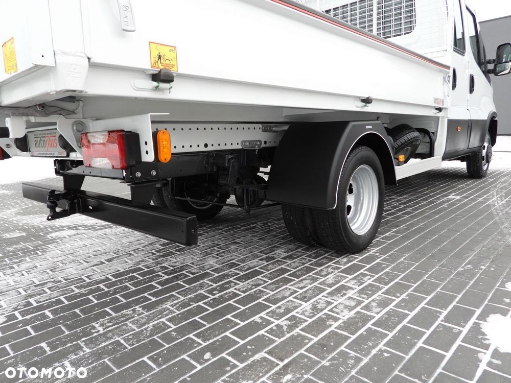 Iveco DAILY 35C16 WYWROTKA PODWÓJNA KABINA DOKA 6 MIEJSC TEMPOMAT NAWIGACJA BLIŹNIACZE KOŁA KLIMATYZACJA  160KM - 17