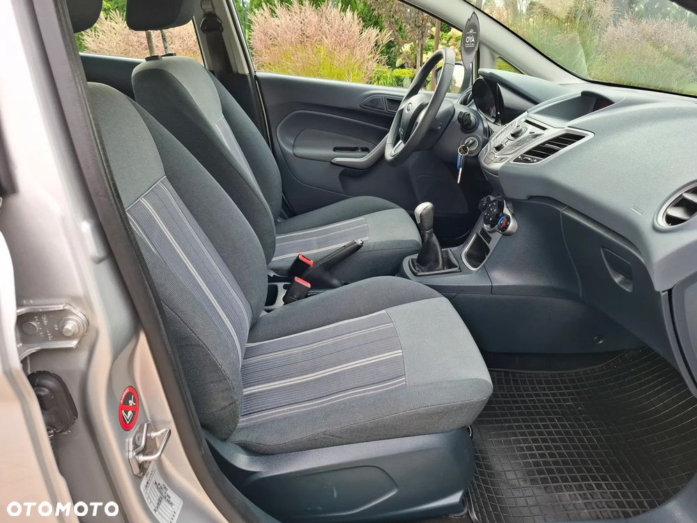 Ford Fiesta 1.25 Viva - 38
