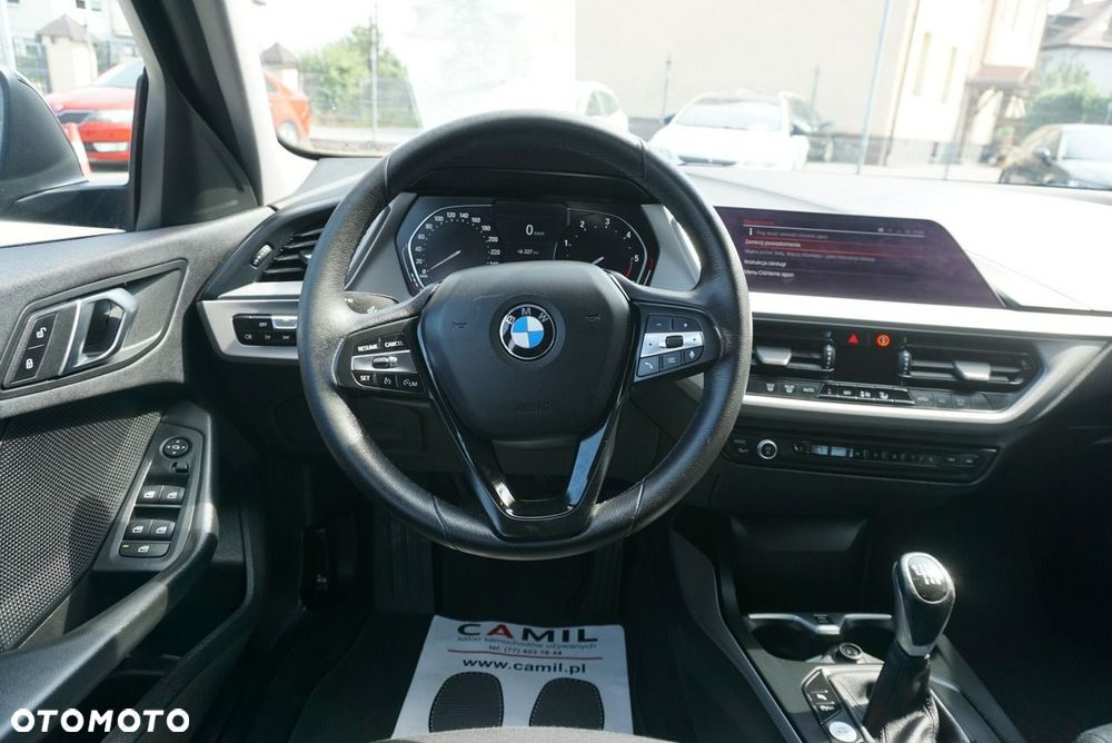 BMW Seria 1 - 12