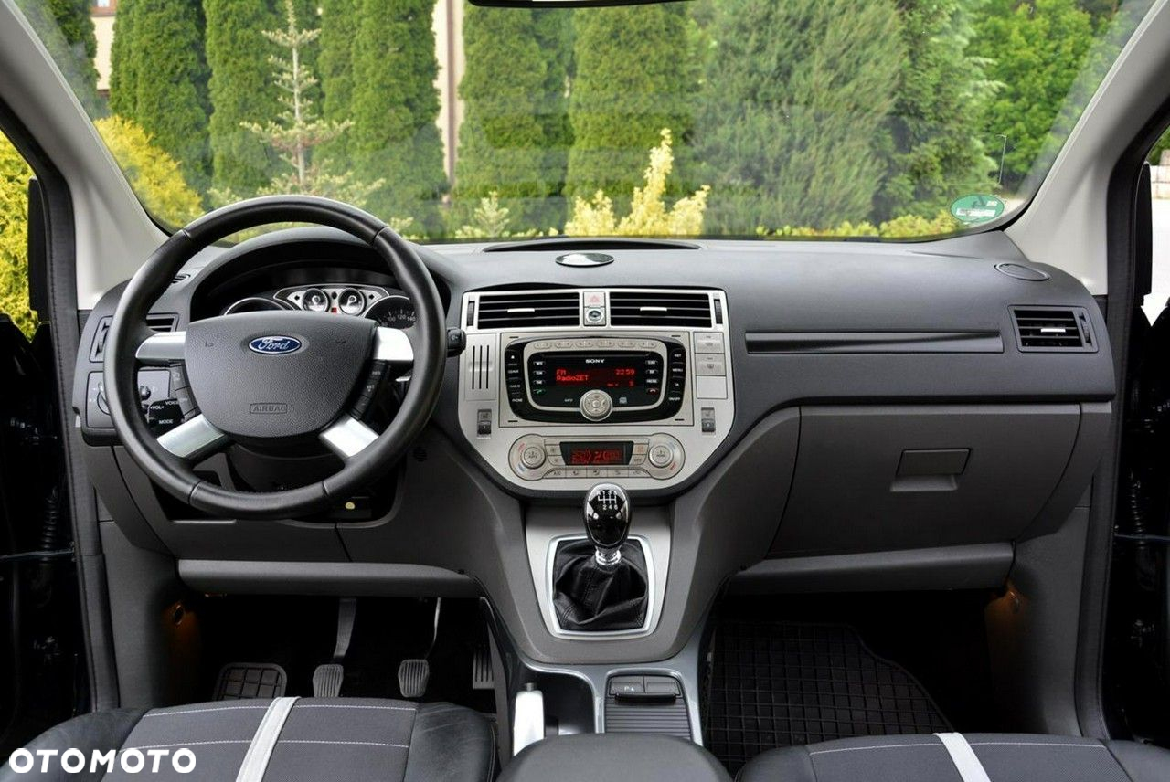 Ford Kuga 2.0 TDCi 4WD Titanium - 26