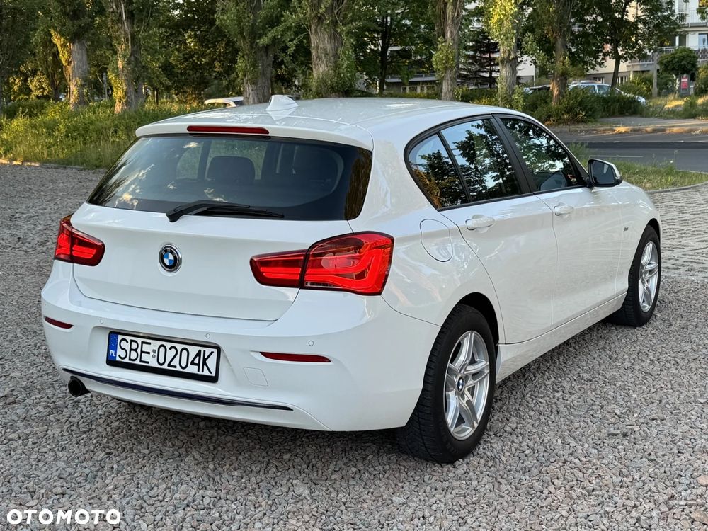 BMW Seria 1 118i Sport Line - 26