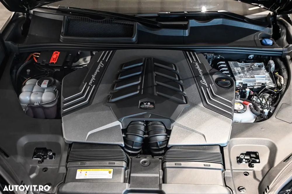 Lamborghini URUS - 29