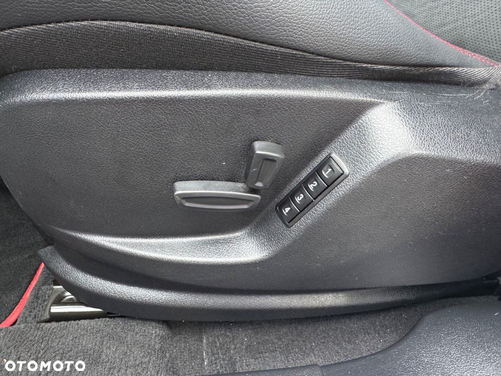 Ford S-Max 2.0 TDCi DPF Titanium - 23