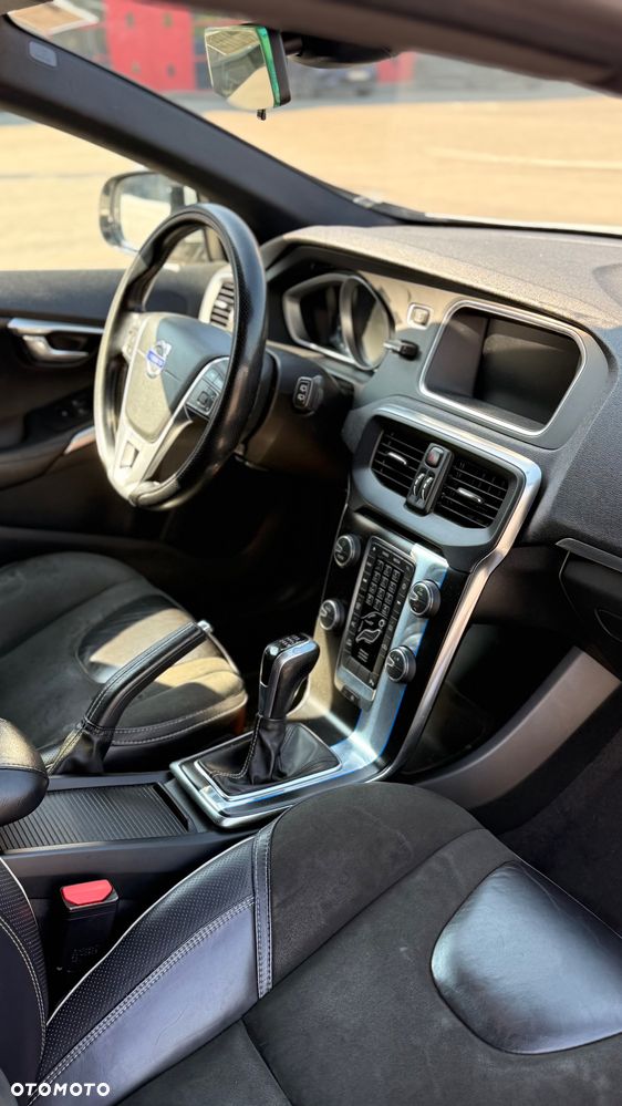 Volvo V40 D4 RDesign - 16