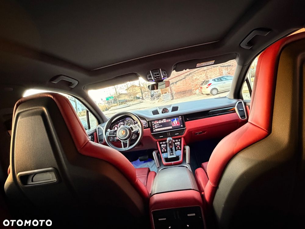 Porsche Cayenne E-Hybrid Platinum Edition - 16