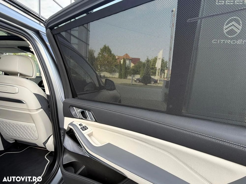 BMW X7 xDrive40i AT MHEV - 28