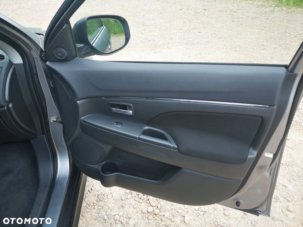 Mitsubishi ASX 2.2 DI-D 4WD Automatik Intense - 25