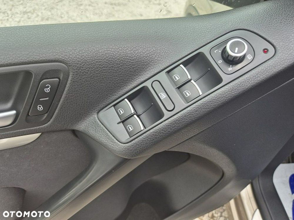 Volkswagen Tiguan - 31