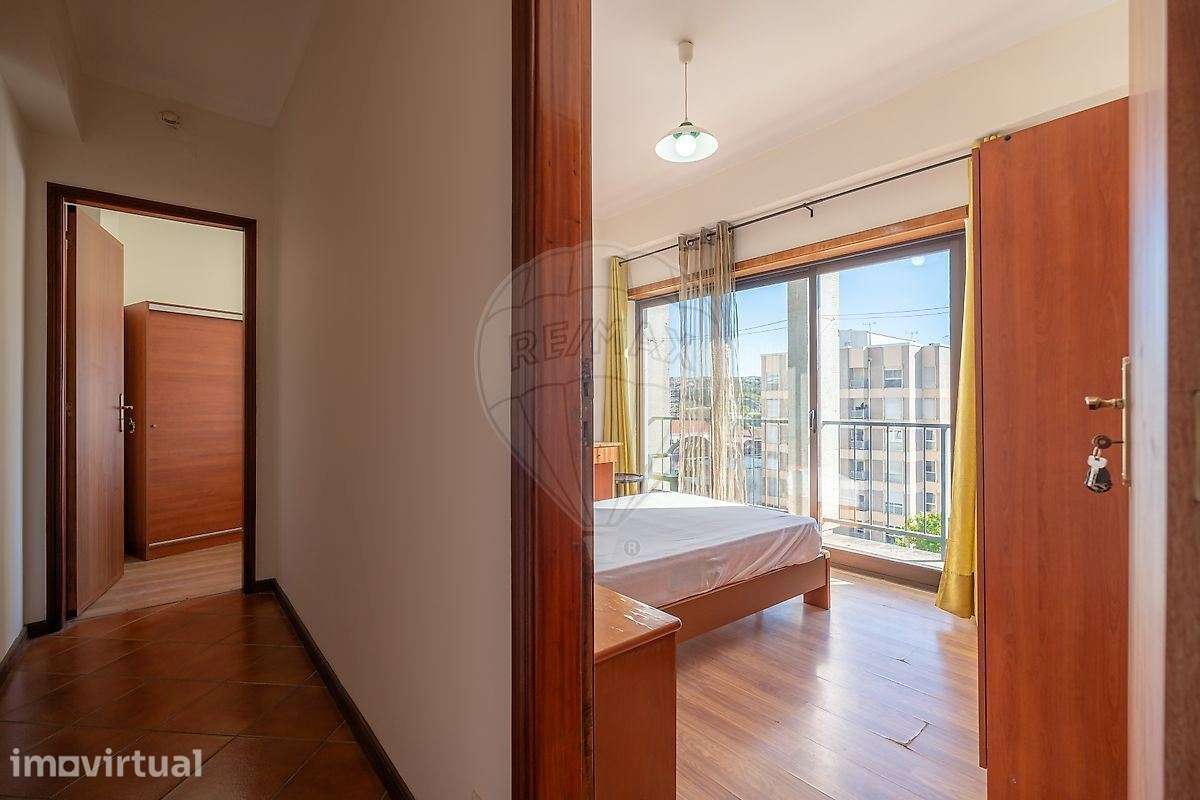 T4 Mobilado com 132 m² | Av. Fernão de Magalhães  Coimbra | Ideal p...