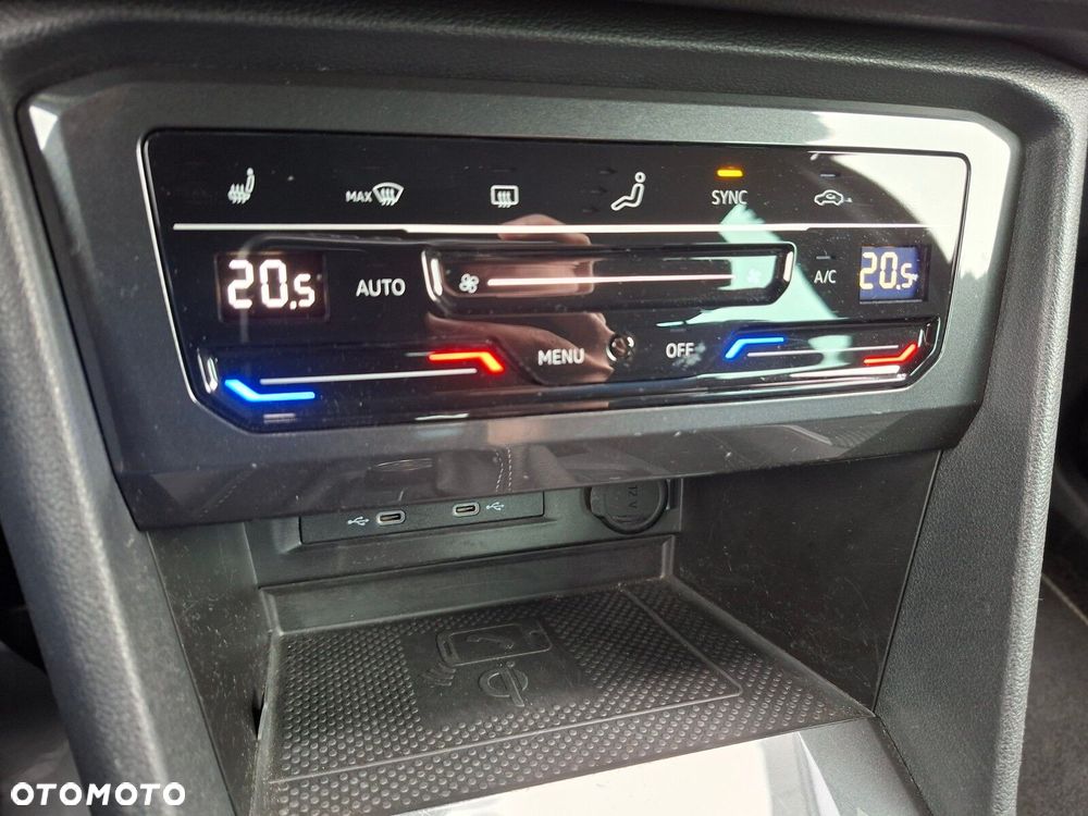 Volkswagen Tiguan - 22