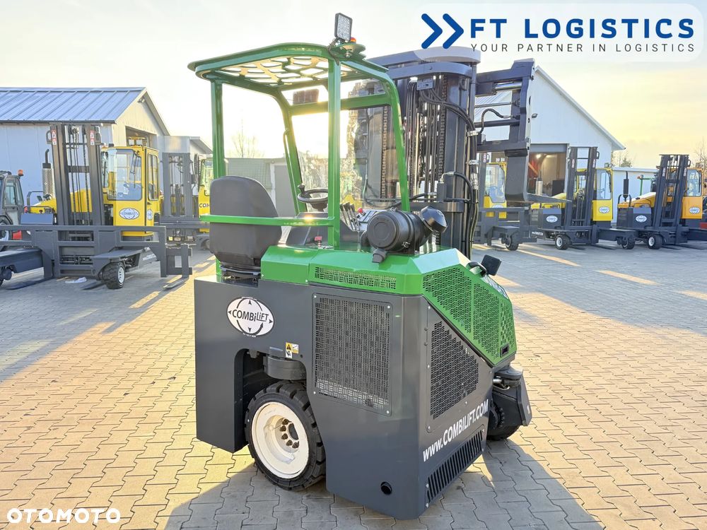 Combilift WÓZEK CZTEROKIERUNKOWY - WIELOKIERUNKOWY | COMBILIFT C2500CB | DIESEL | TRIPLEX 5500MM | POZYCJONER WIDEŁ | PRZESUW BOCZNY | WOLNY SKOK | STAN IDEALNY | Szeroka oferta wózków czterokierunkowych i bocznych, dopasowanych do różnorodnych potrzeb i zastosowań - 25