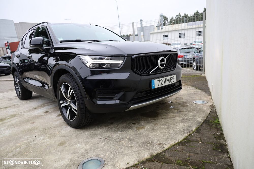 Volvo XC 40 2.0 D3 Momentum Geartronic - 8