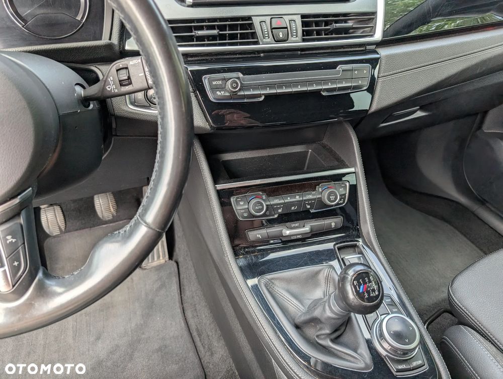 BMW Seria 2 216i GT - 29