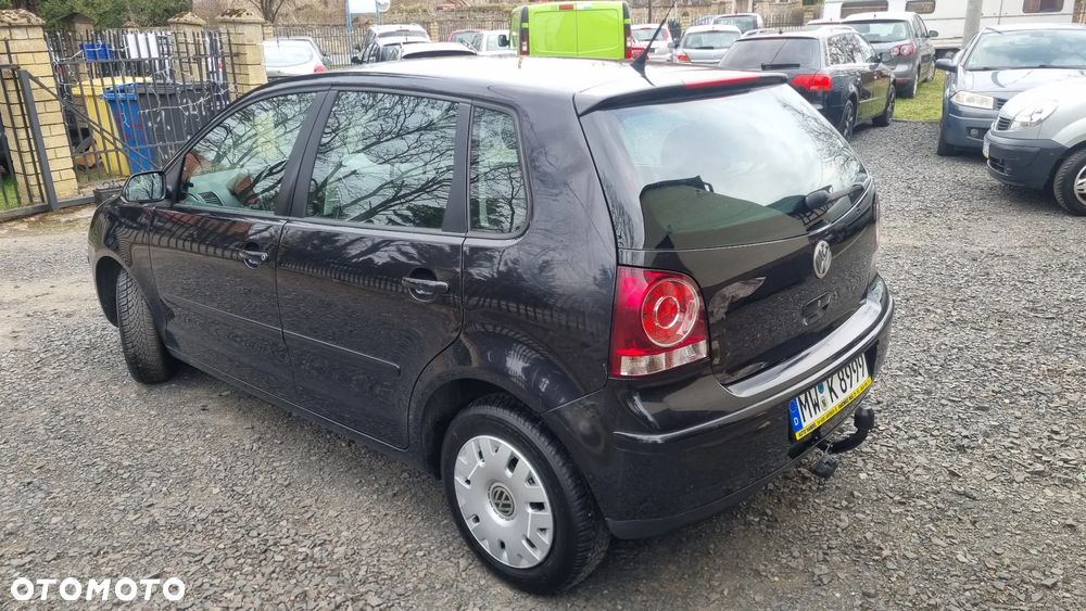 Volkswagen Polo 1.2 MATCH - 9