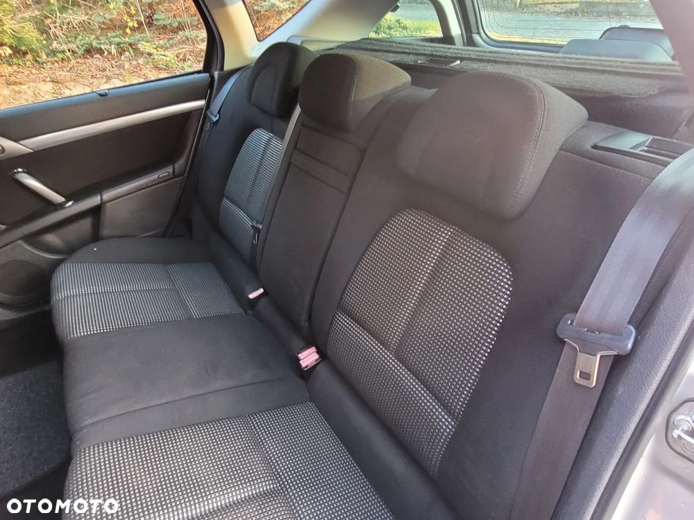 Peugeot 407 HDi 135 - 22