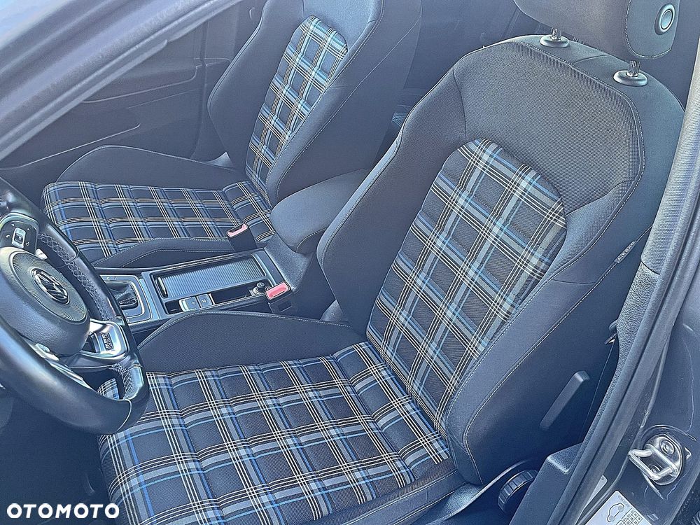Volkswagen Golf VII 1.4 TSI Plug-In-Hybrid GTE - 24