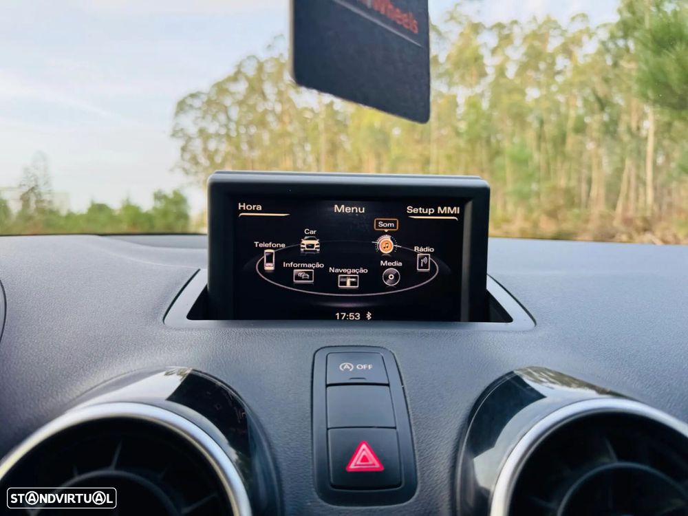 Audi A1 1.6 TDI S-line - 28