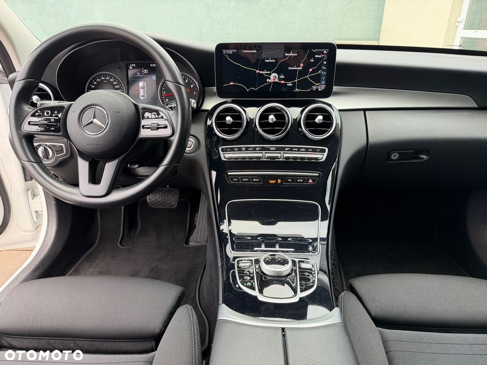 Mercedes-Benz Klasa C 160 Business Edition 9G-TRONIC - 13